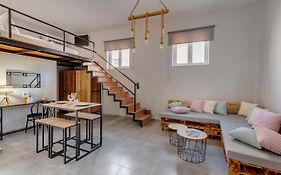 Luna & Terra Apartments Syros